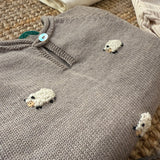 Maglioncino tortora ricamato con pecorelle Mi Lucero x LA NUVOLA LAB I24115