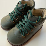 Scarpe pelle stringata verde B3126