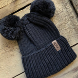 Cappello in pura lana merinos a coste larghe con doppio pom pom Aliap 4954