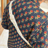 Borsa cartella grande con tracolla bianco con fiorellini colorati Naj-Oleari