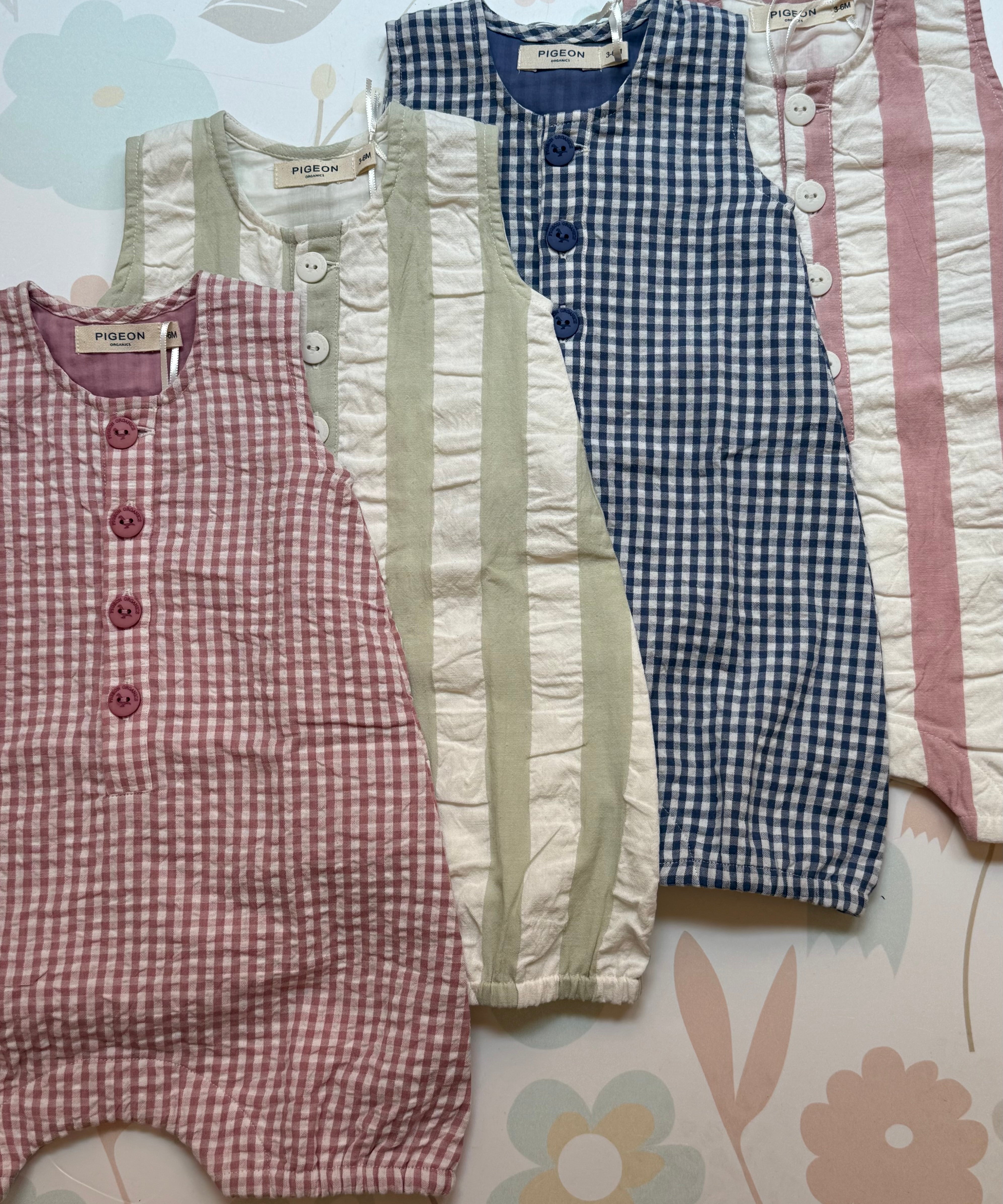 Pagliaccetto senza maniche vichy blu e bianco Pigeon 26BABASC