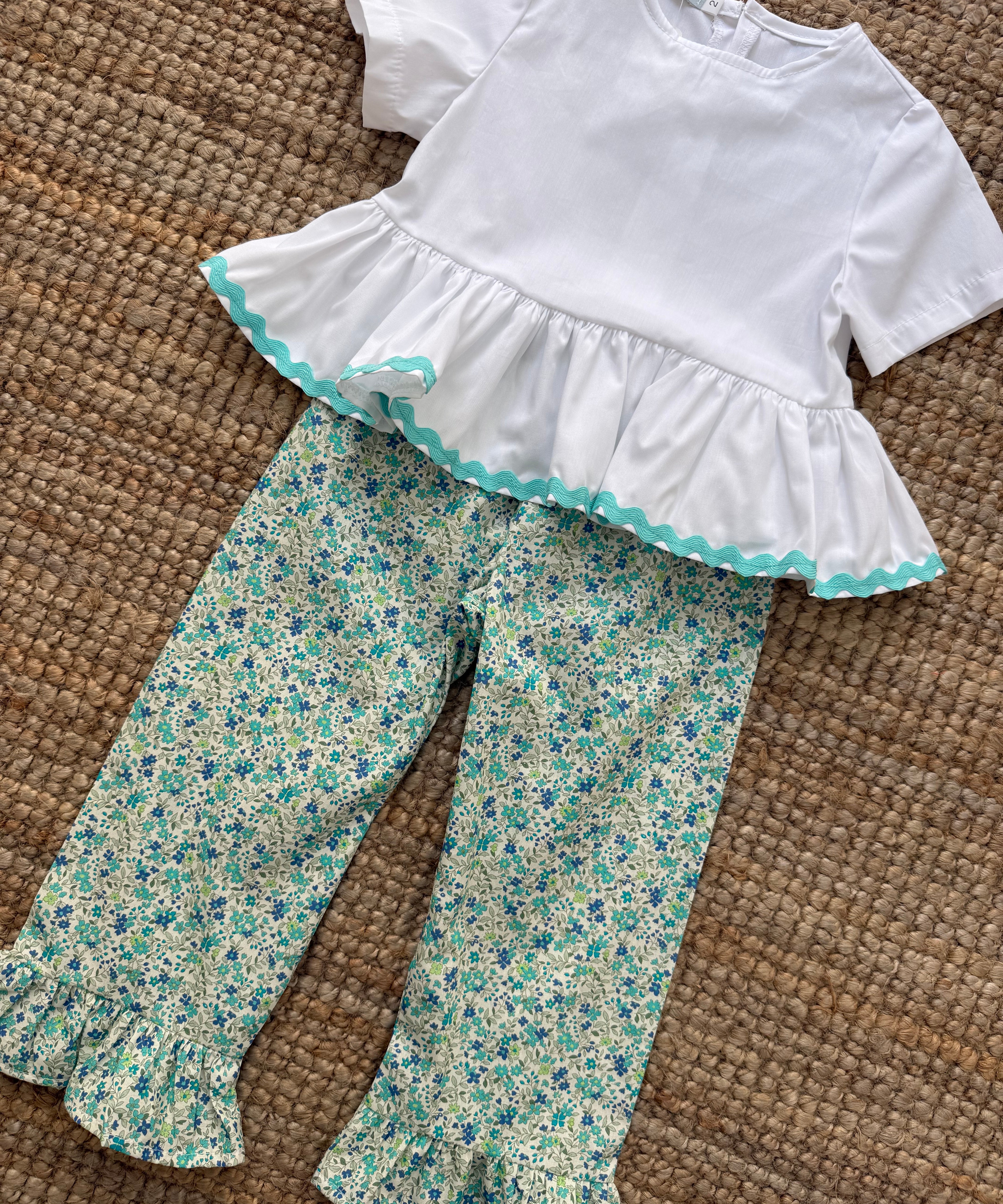 Completo LAB camicetta con serpentina e pantalone fiorellini con frill