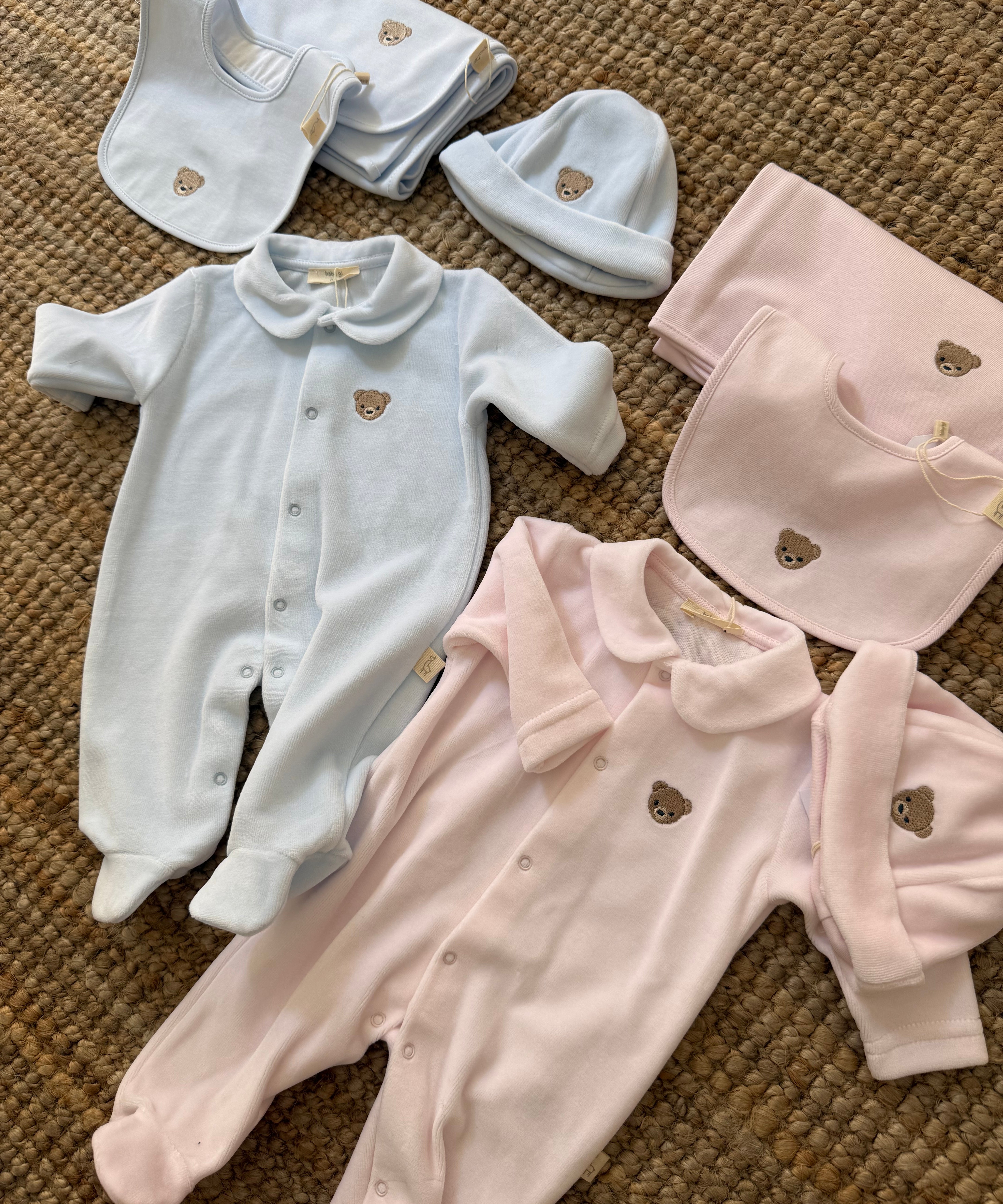 Tutina in ciniglia rosa con orsetto BEAR53 BabyGi