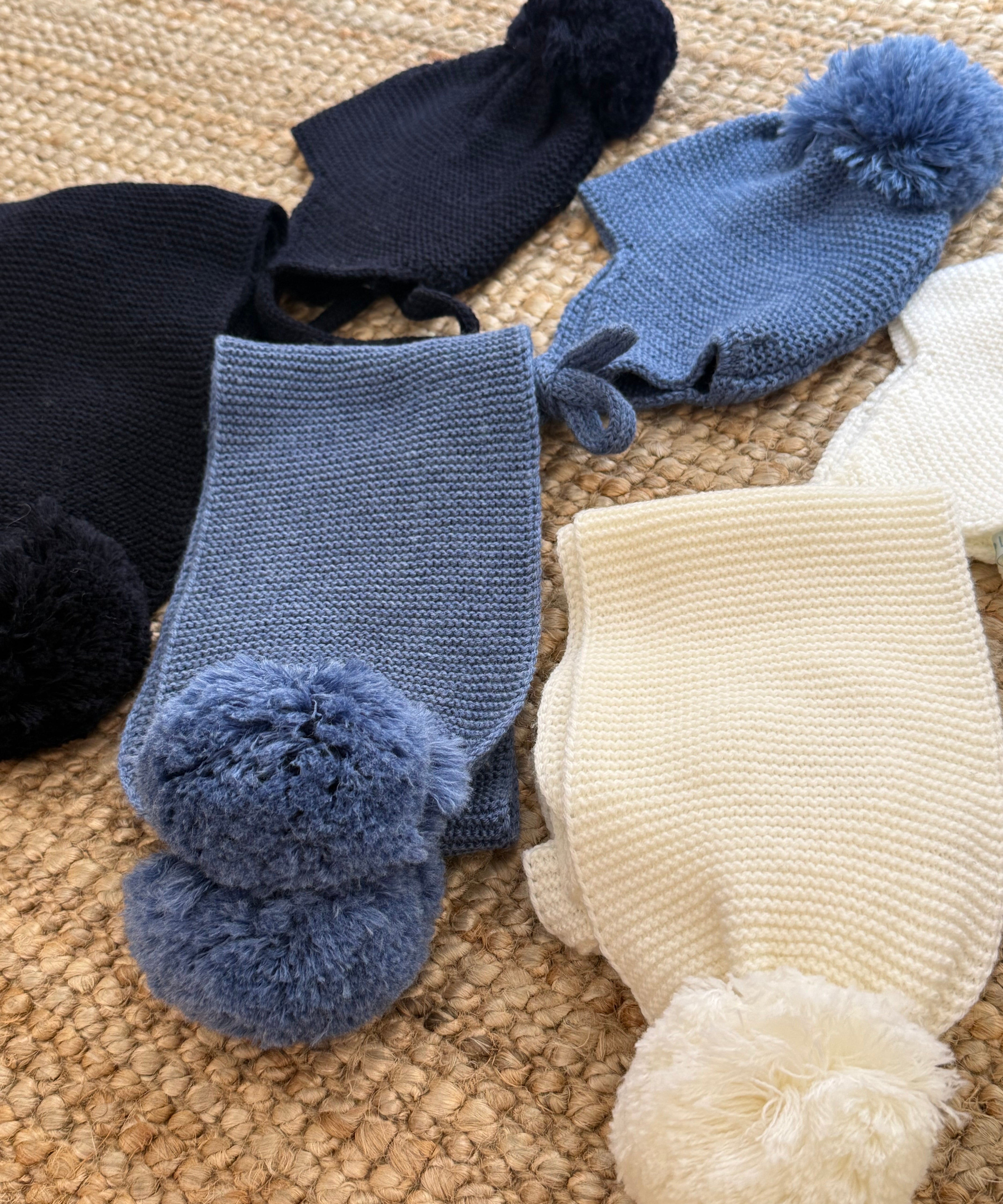 Cappello pompom Mi Lucero x LA NUVOLA LAB 25312