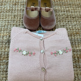 Cardigan rosa con ricamo a mano tralcio fiori Mi Lucero x LA NUVOLA LAB 24064
