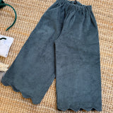 Pantalone palazzo LAB Flora in velluto coste larghe verde bosco con orlo cappe