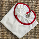 Polo latte con colletto Pierrot profilo rosso