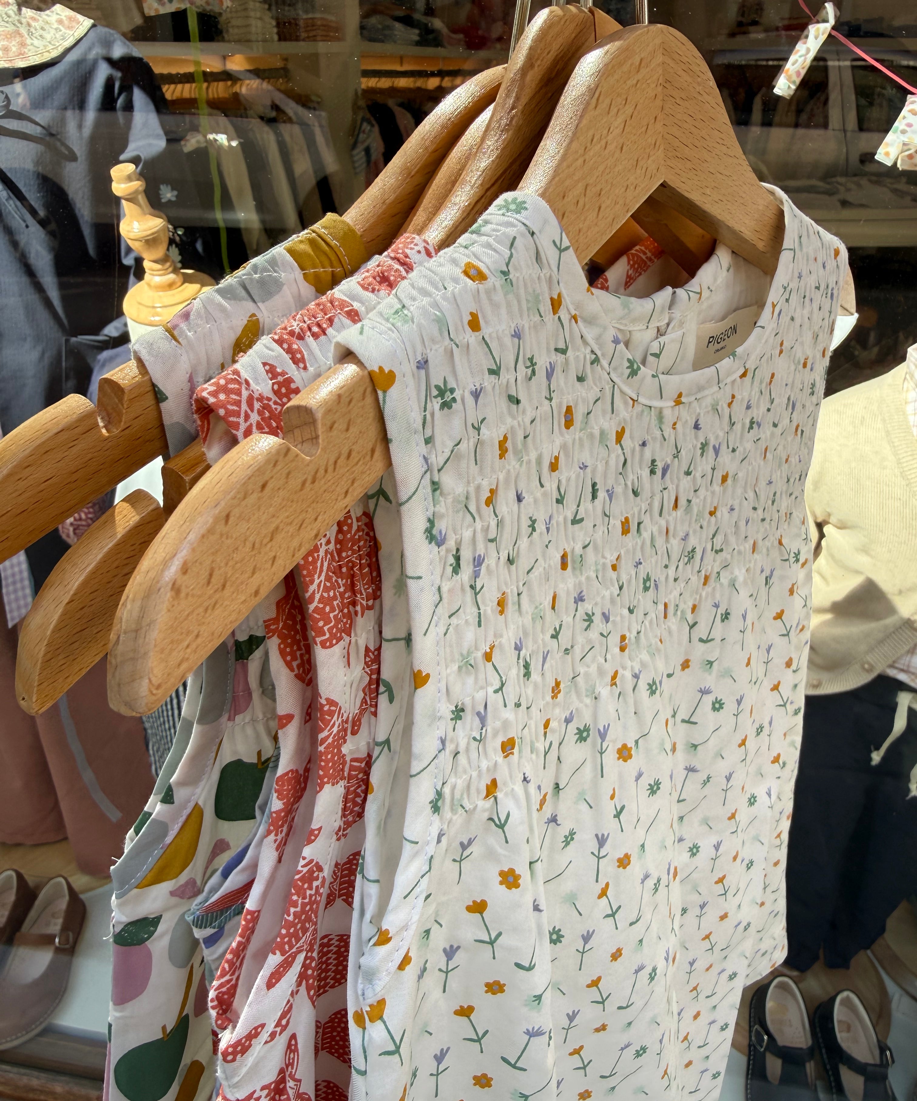Abito ricamo smock tartarughe Pigeon 26SLES