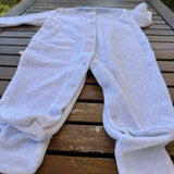 Tutina in ciniglia grigio con ricamo smock e colletto azzurro in piquet BG52