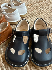 Sandalo occhietti in cuoio blu LAB 5004