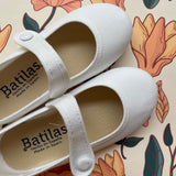 White ballet flats art 17301