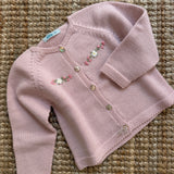 Cardigan rosa con ricamo a mano tralcio fiori Mi Lucero x LA NUVOLA LAB 24064
