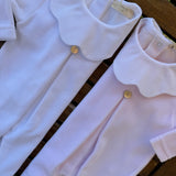 Tutina in ciniglia bianco con colletto petalo piquet PQ50
