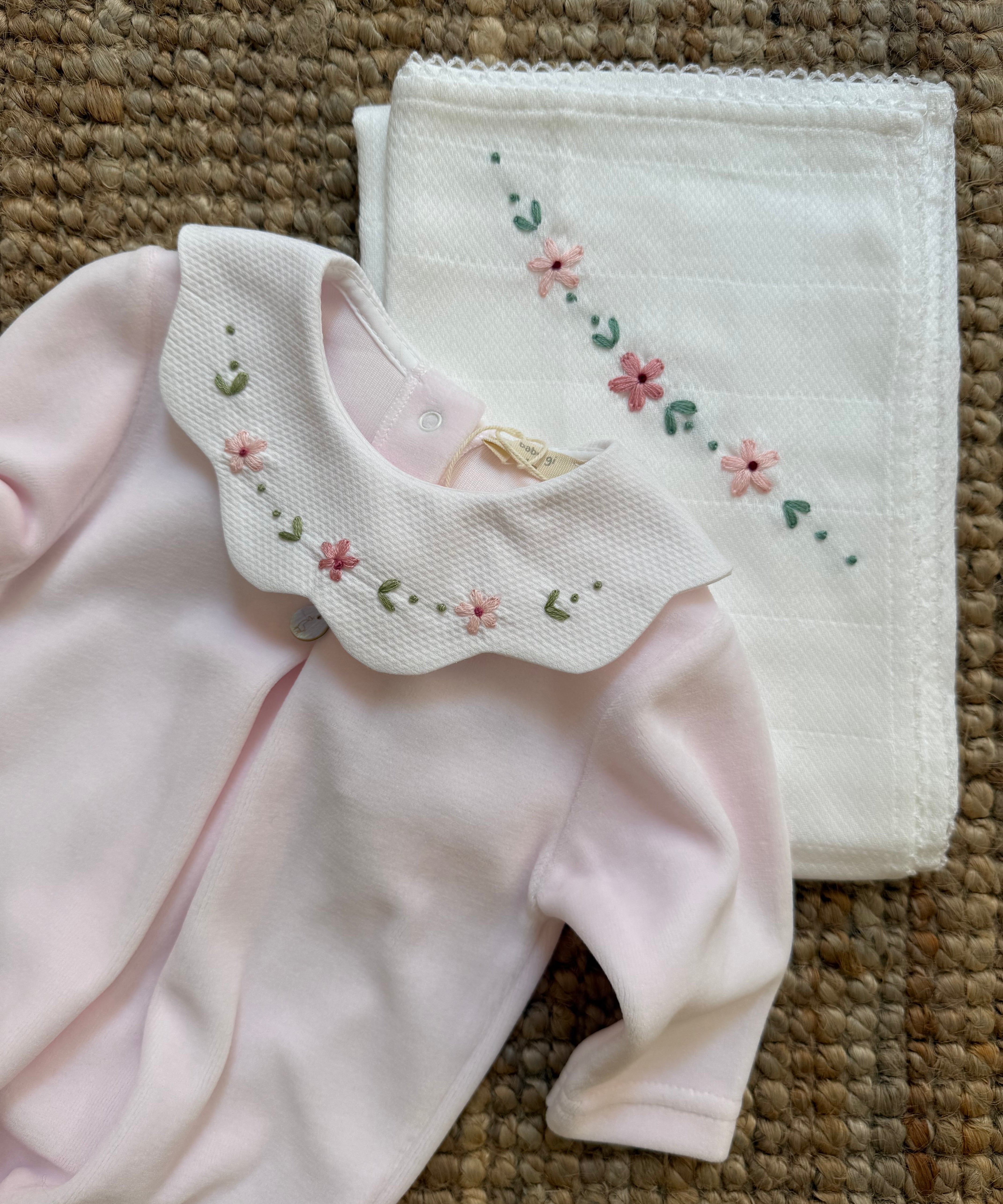 Tutina in ciniglia rosa collo petalo in piquet ricamato PQ50 BabyGi