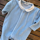 Tutina in ciniglia azzurro con colletto rotondo BG530