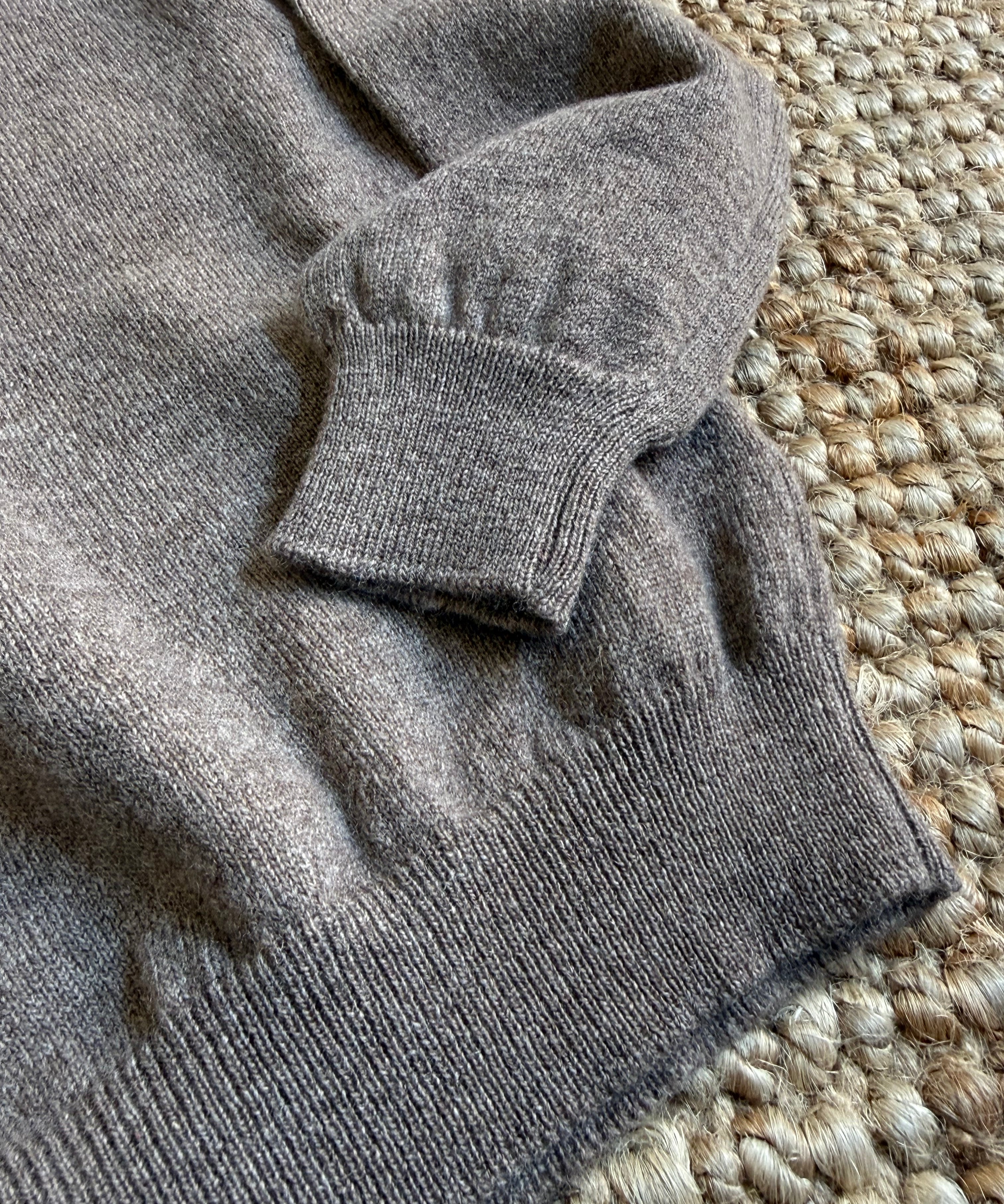 Maglione girocollo misto cashmere tortora Mariella Ferrari MGS17