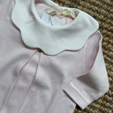 Tutina rosa con collo petalo piquet bianco PQ50M Baby Gi