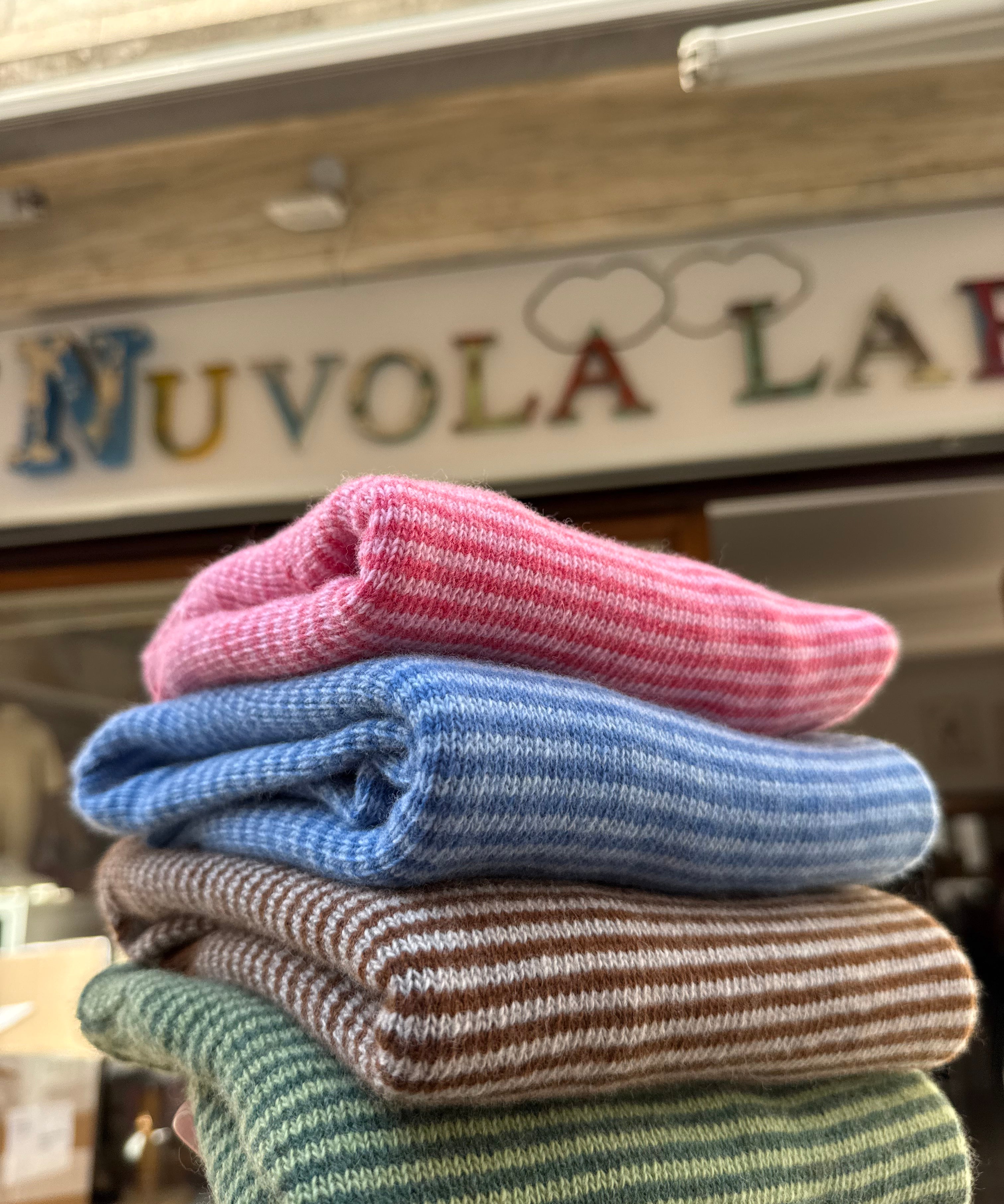 Maglione in lana merinos righe azzurro e celeste Olliwool OWR