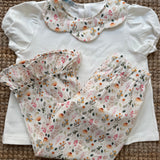 Completo LAB polo colletto petalo fiorellini e pantalone con frill