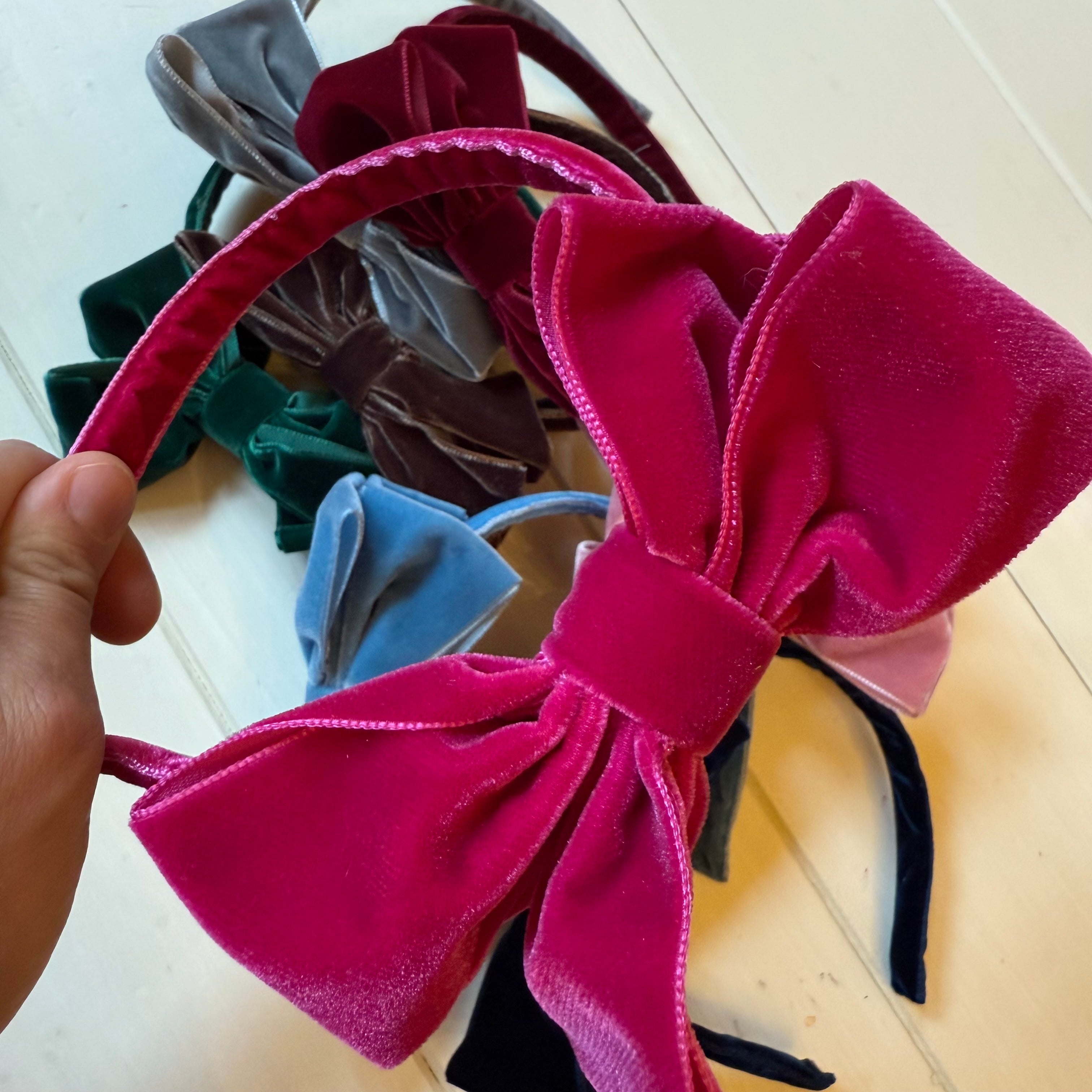 LAB headband covered in velvet with flat bows