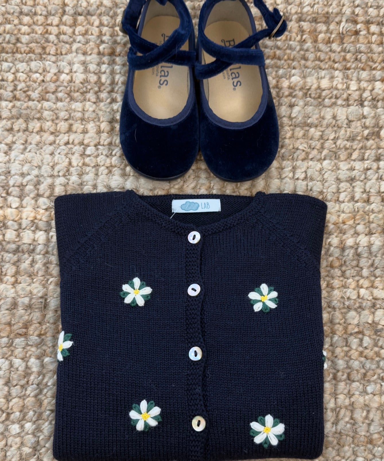 Cardigan blu con ricamo a mano fiori Mi Lucero x LA NUVOLA LAB 24064