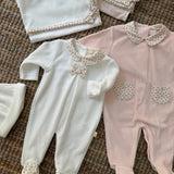 Tutina in ciniglia rosa con dettagli fiorellini HE52G BabyGi