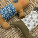 Pupazzo BASSOTTO mis. grande - Tessuti e Vissuti capsule x LANUVOLALAB