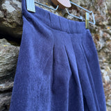 Pantalone palazzo LAB Ginny in velluto a microcostine blu scuro con pences