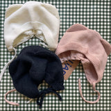 Cappellino cuffietta newborn in pura lana merinos con orecchie