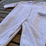 Tutina in ciniglia grigio con ricamo smock e colletto rosa in piquet BG52