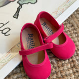 White ballet flats art 17301