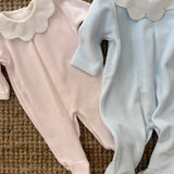 Tutina in ciniglia azzurro collo petalo in piquet con ricamo pois DY50 BabyGi
