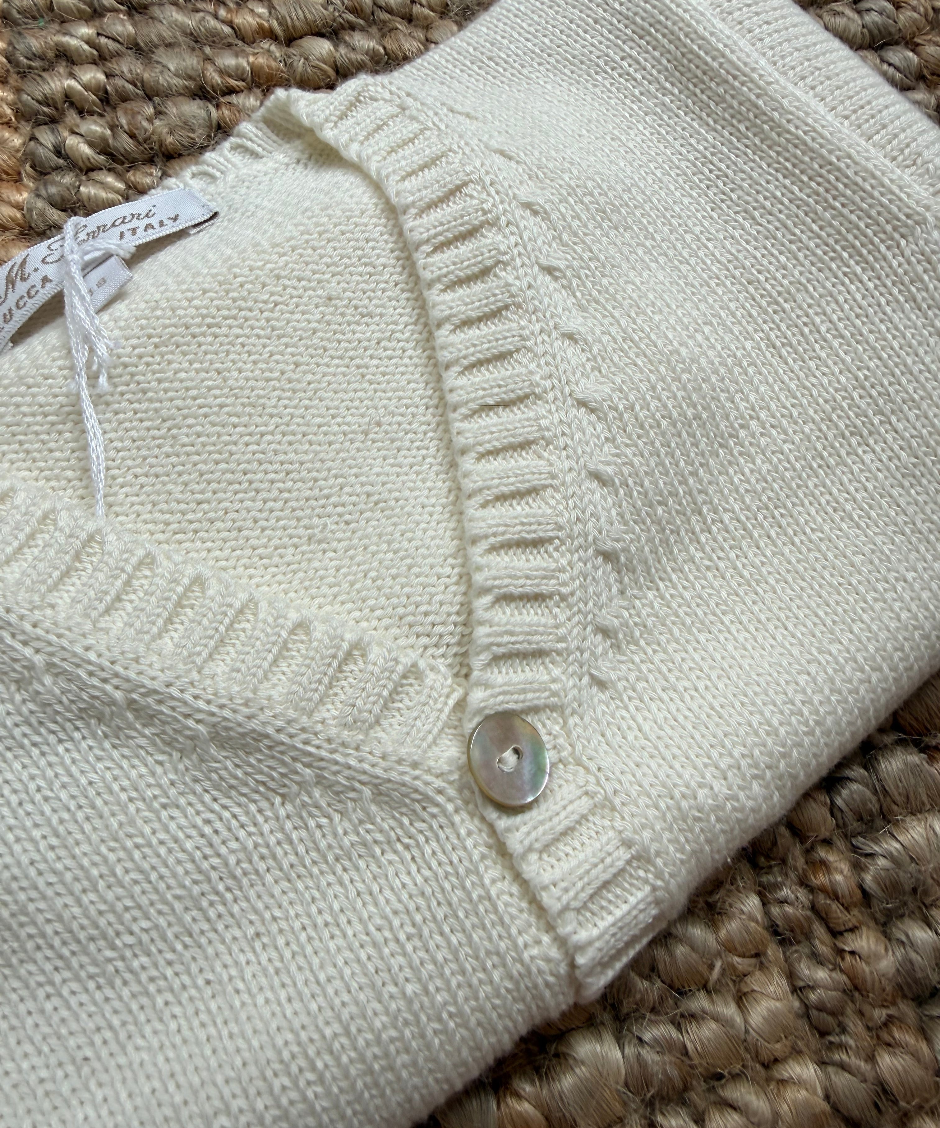 Cardigan latte scollo V Mariella Ferrari MAM11