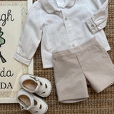 Completo camicia bianco e bermuda sabbia Deolinda DBV26624