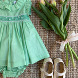 Abito in voile con ricamo smock verde chiaro con bloomers Malvi & Co S26I104VEZV