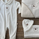 Tutina in ciniglia avorio con orsetto BEAR50 BabyGi