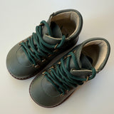 Scarpe pelle stringata verde B3126