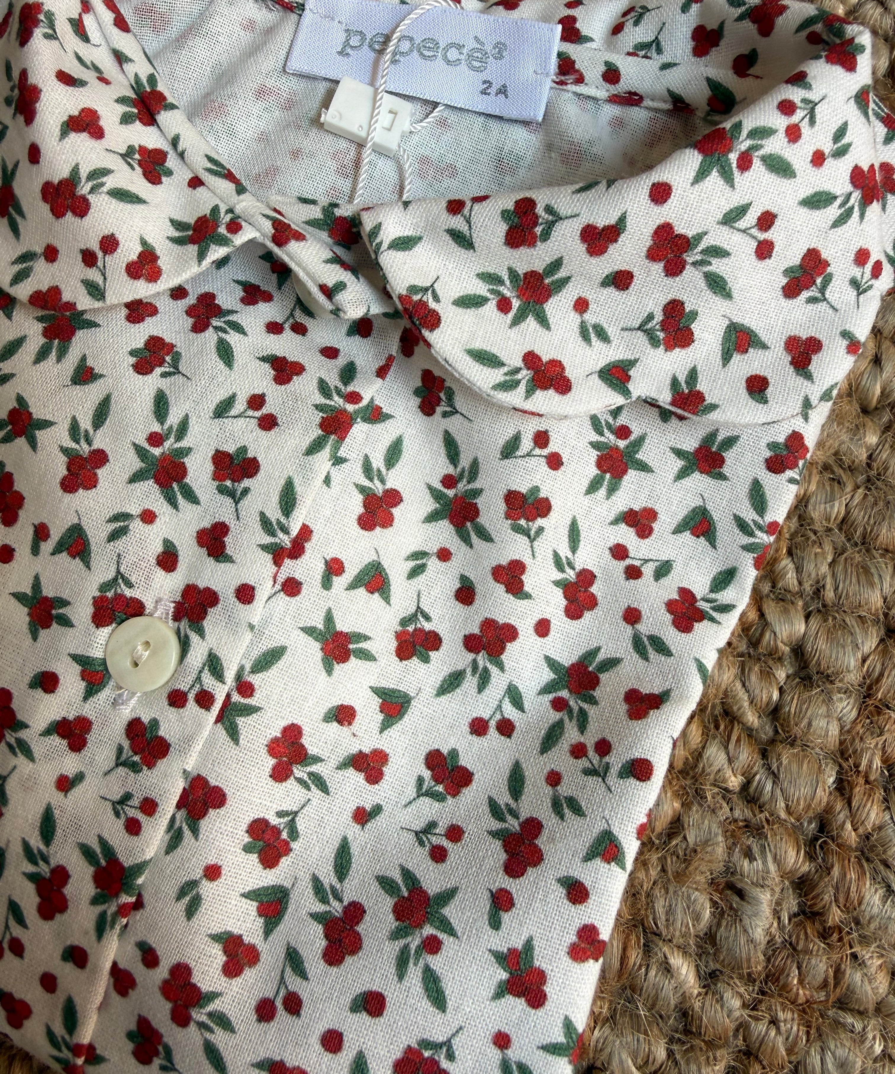 Camicetta bacche rosse collo cappe 7323 70 Pepecè