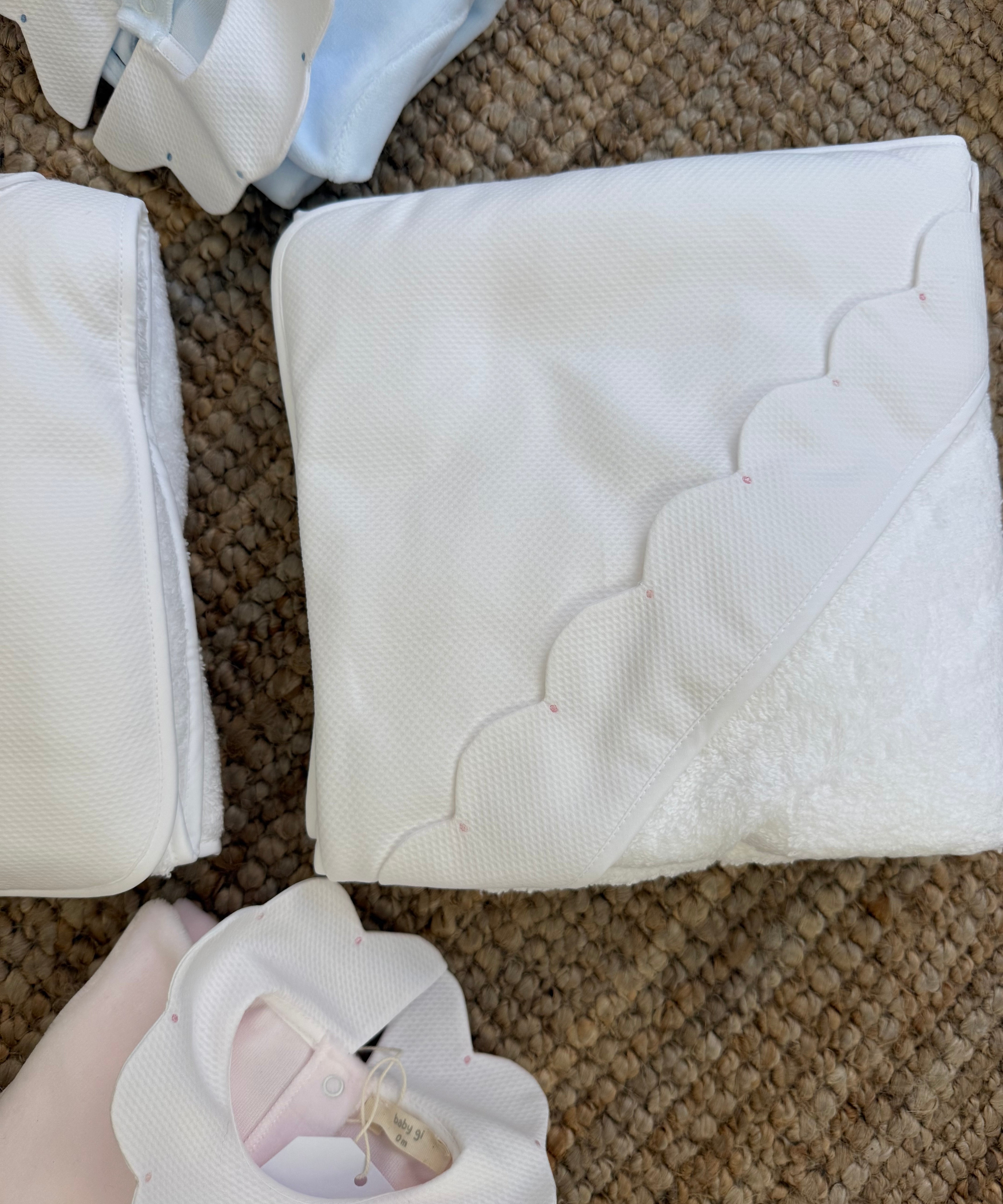 Asciugamano da bagno telo quadrato inserto piquet ricamo rosa DY02 BabyGi