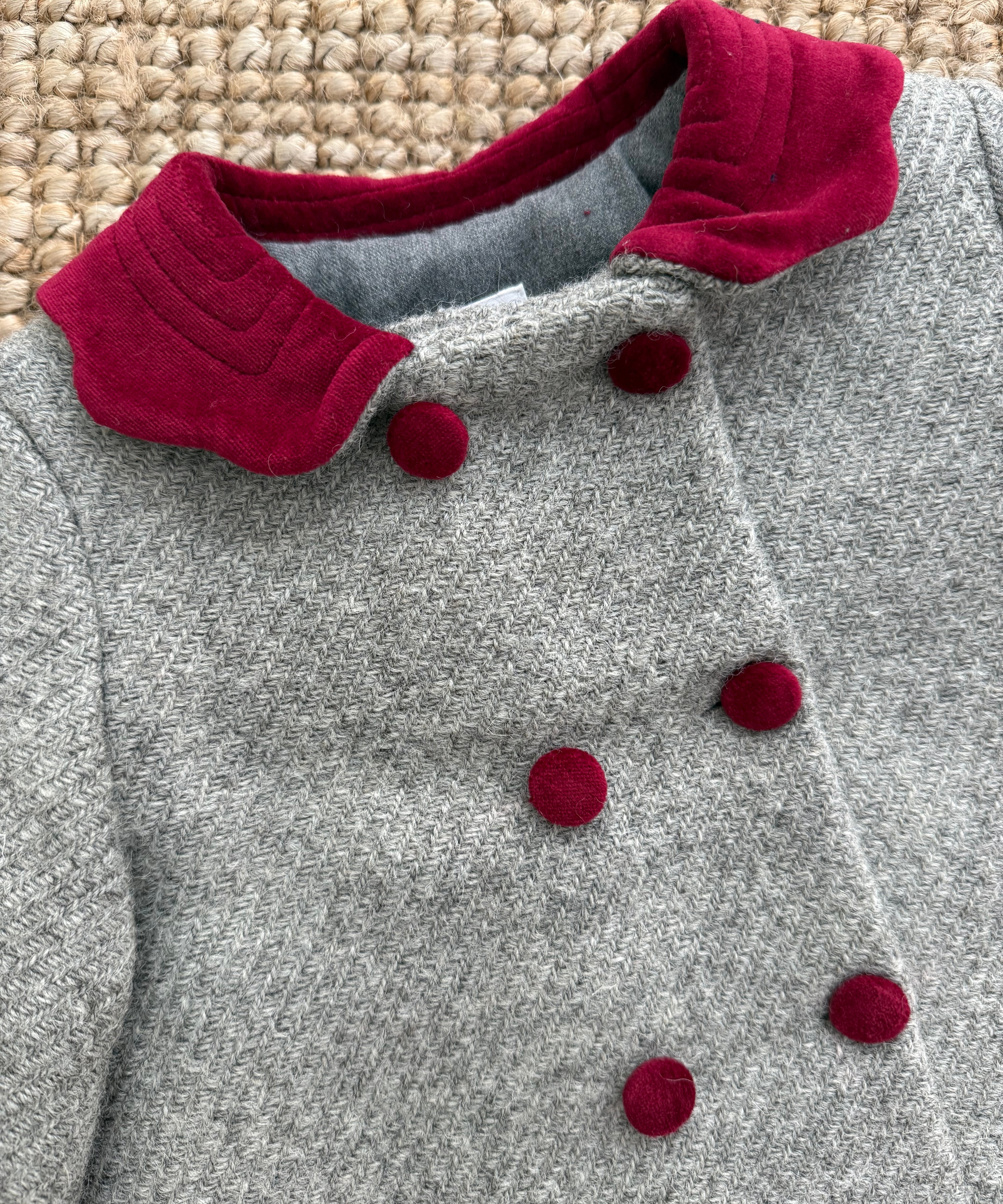 Cappottino cappe grigio e bordeaux Mariella Ferrari GBE5