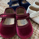 Scarpine da culla in velluto bordeaux con bottone Batilas B1251