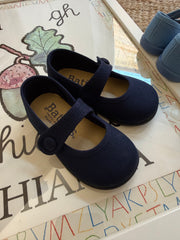 White ballet flats art 17301