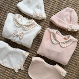 Bavaglino rosa con fiocchetto fiorellini HE24G BabyGi