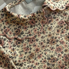 Camicetta LAB Clizia fiorellino vintage toni rosa con colletto petalo a manica lunga