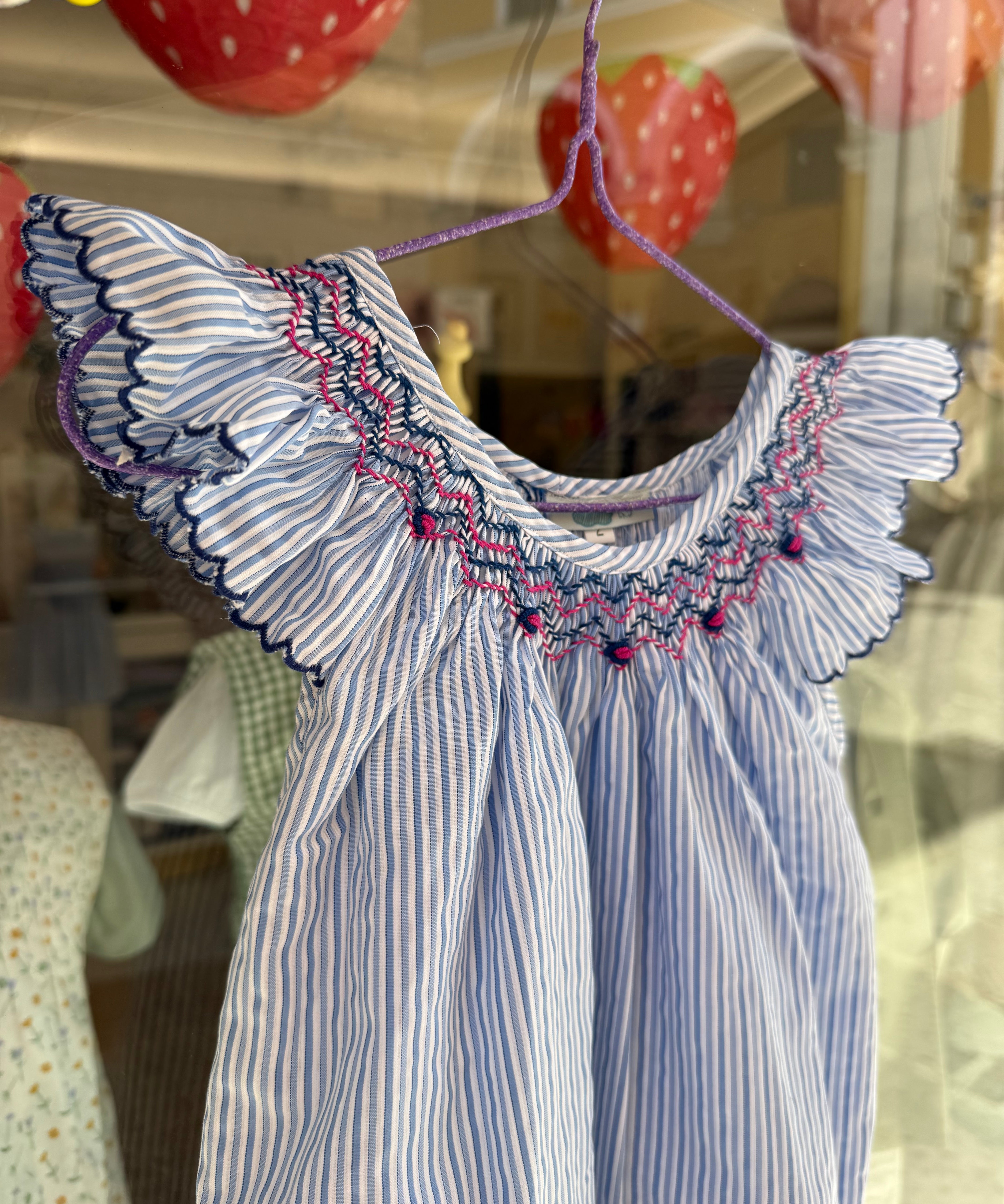 Abito LAB righine blu e bianco con ricamo punto smock