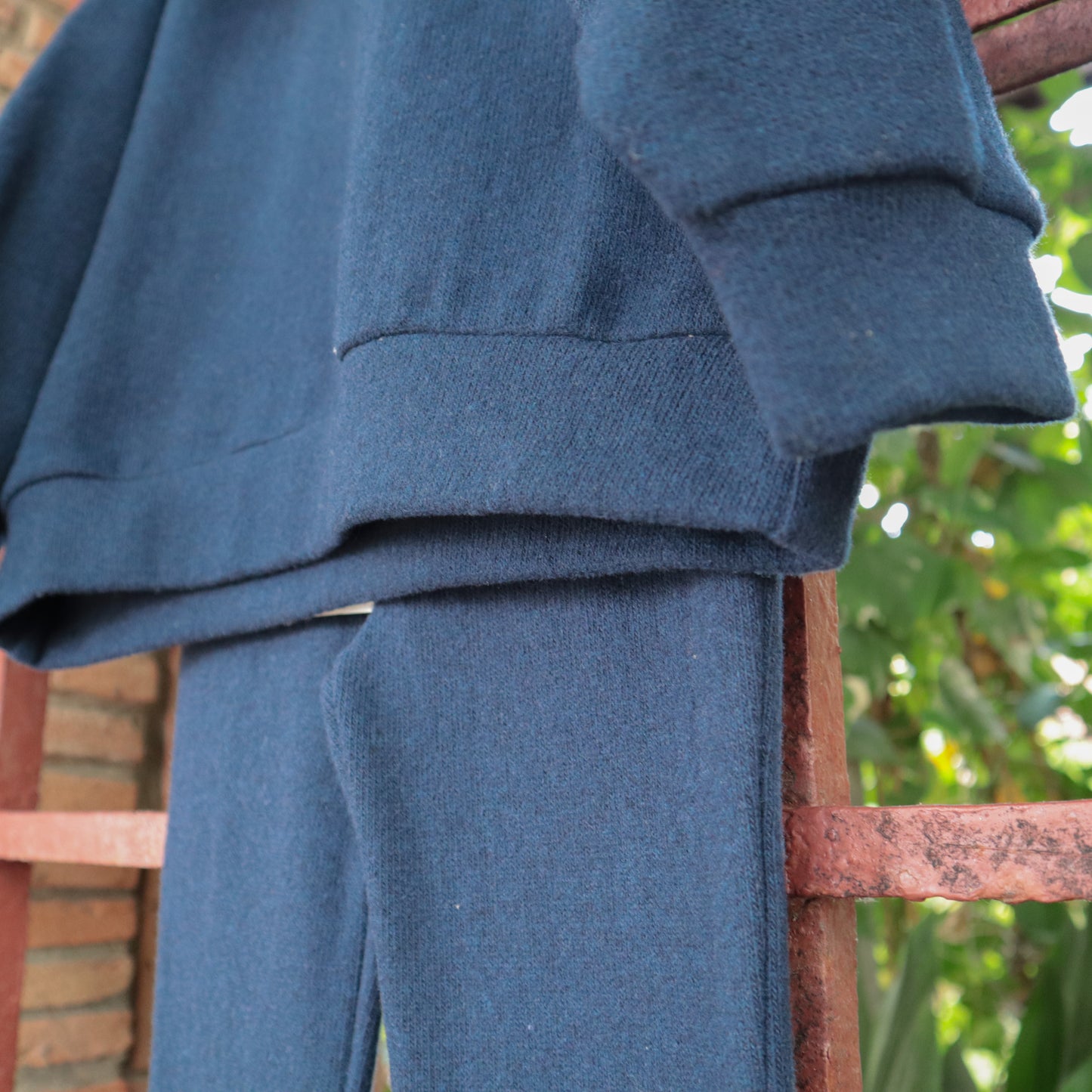 Completo blu notte in caldo cotone maglia maxi collo frullo e pantalone zampetta art 1273 art 1284