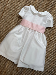 Abito da cerimonia bianco con fiocco rosa Mariella Ferrari AT934