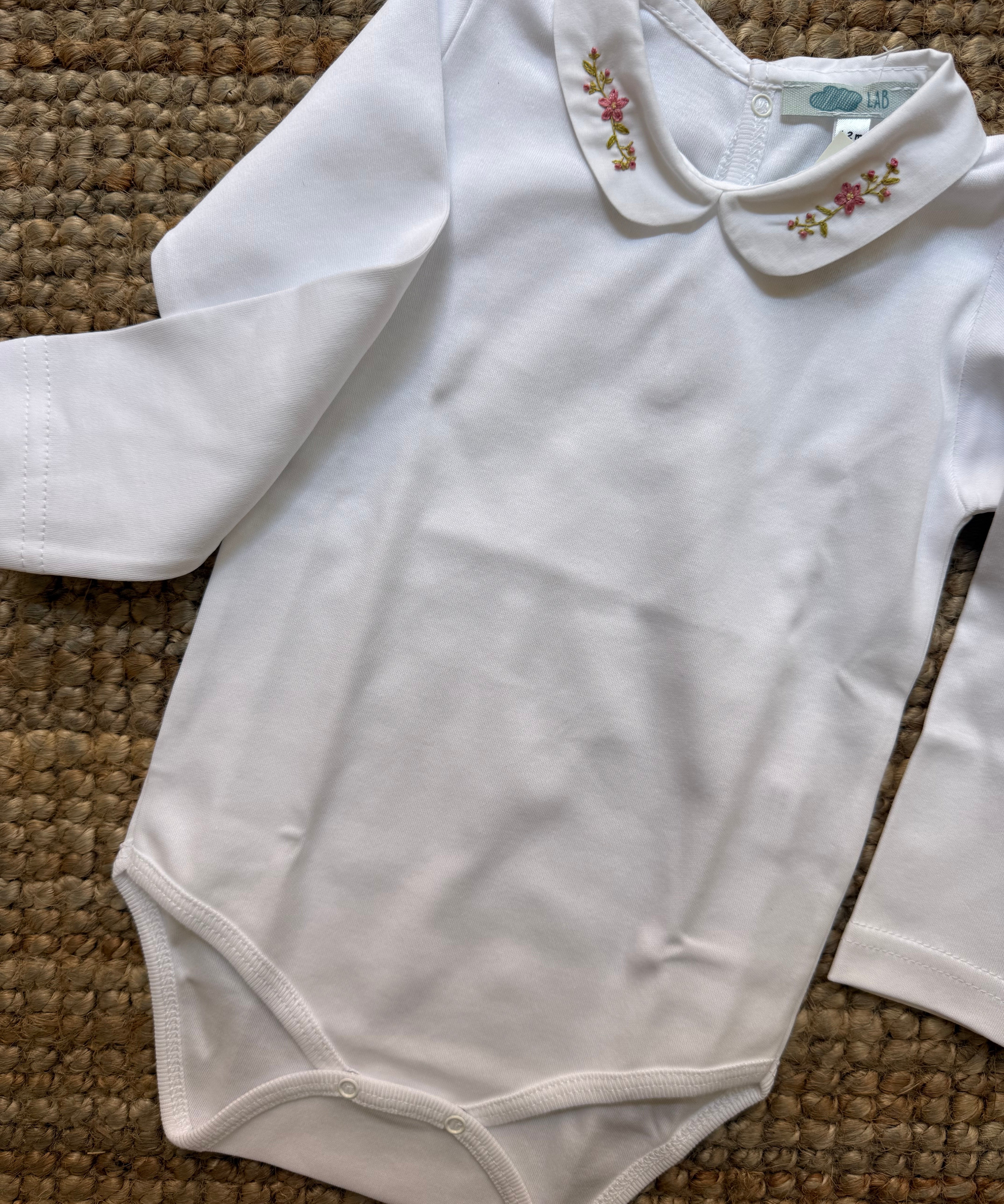 Body LAB newborn colletto ricamato fiori