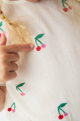 Camicetta con ciliegie ricamate Compania Fantastica 43420