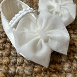 Scarpine newborn in raso con fiocco tulle